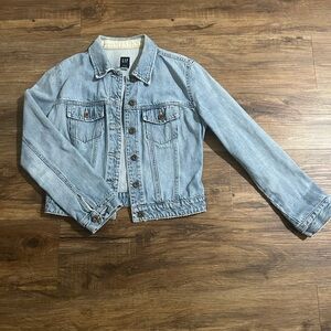 Women’s GAP Vintage Denim Jean Jacket- size small